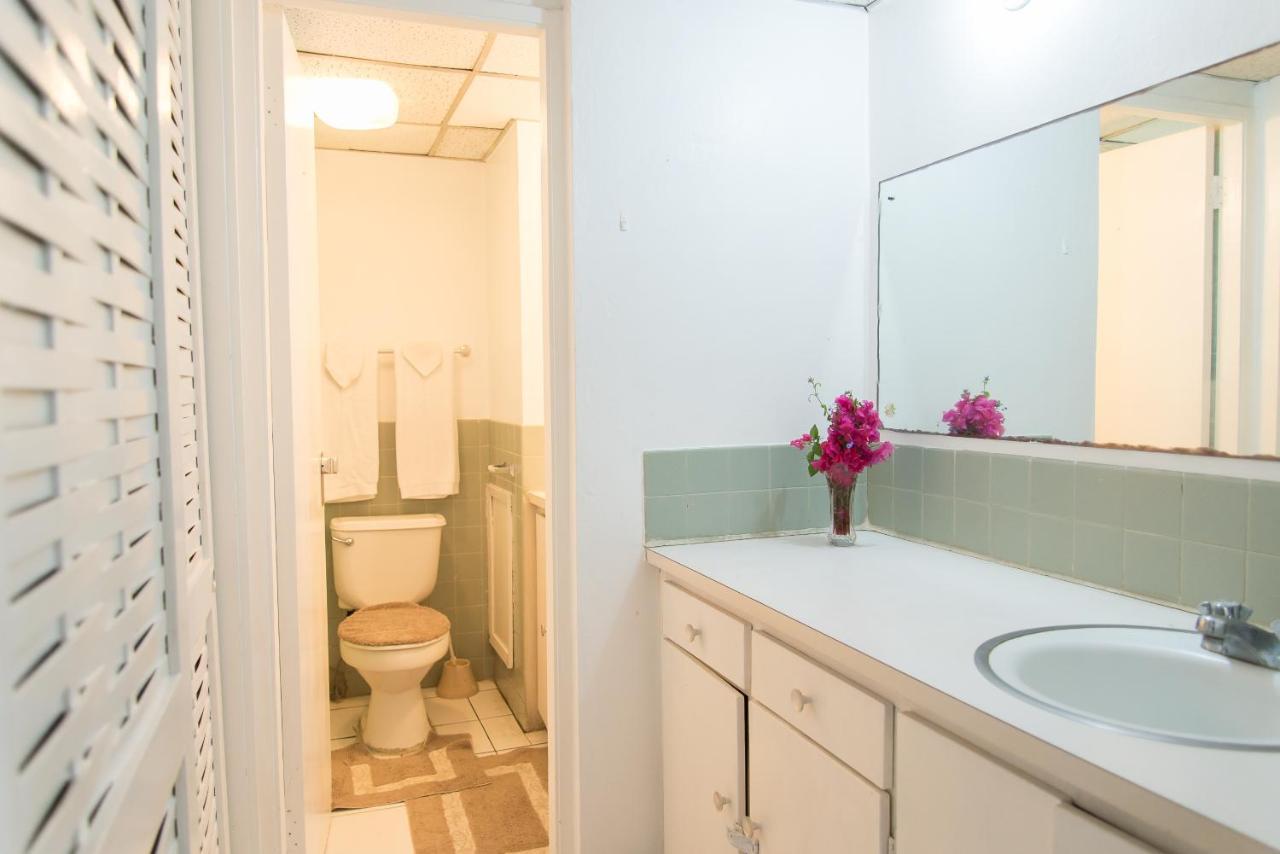 Deluxe Montego Bay Club Studio & Suites Exterior photo